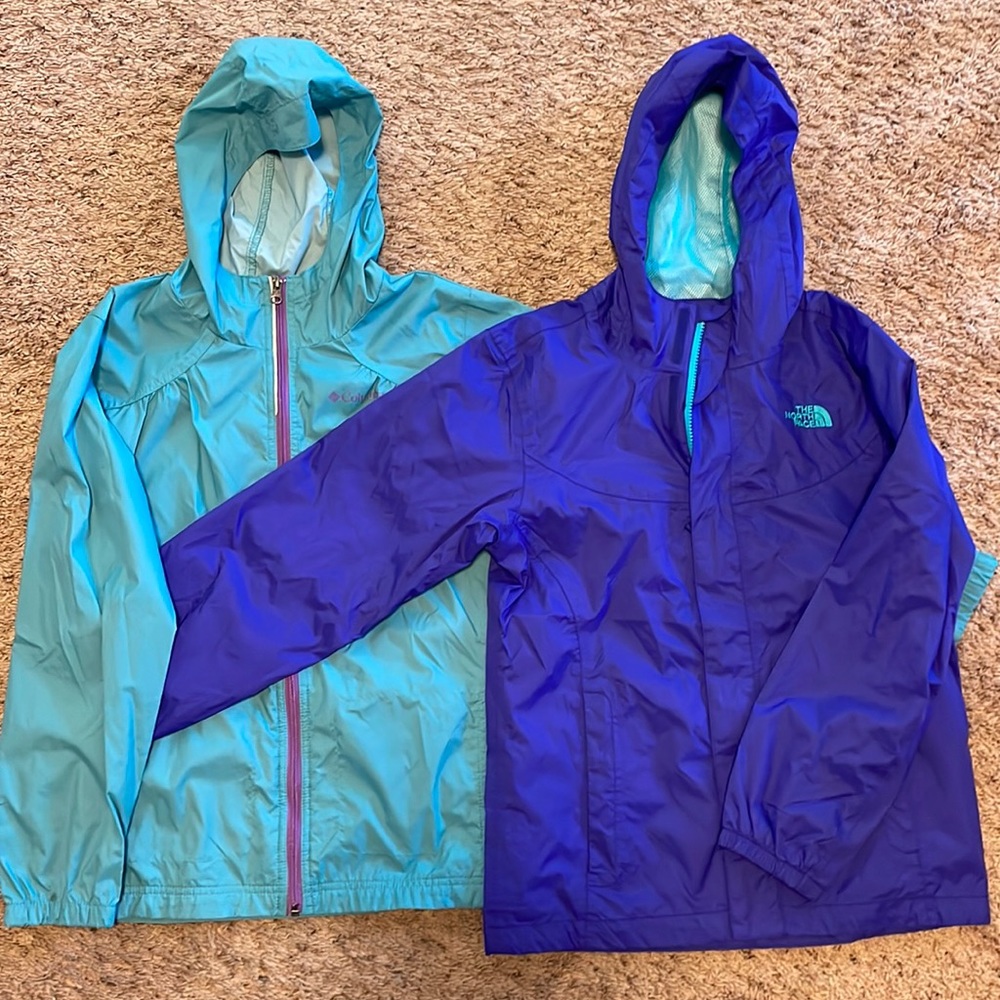 Bundle of (2) Girls, size L (14/16) jackets. Northface and Columbia.